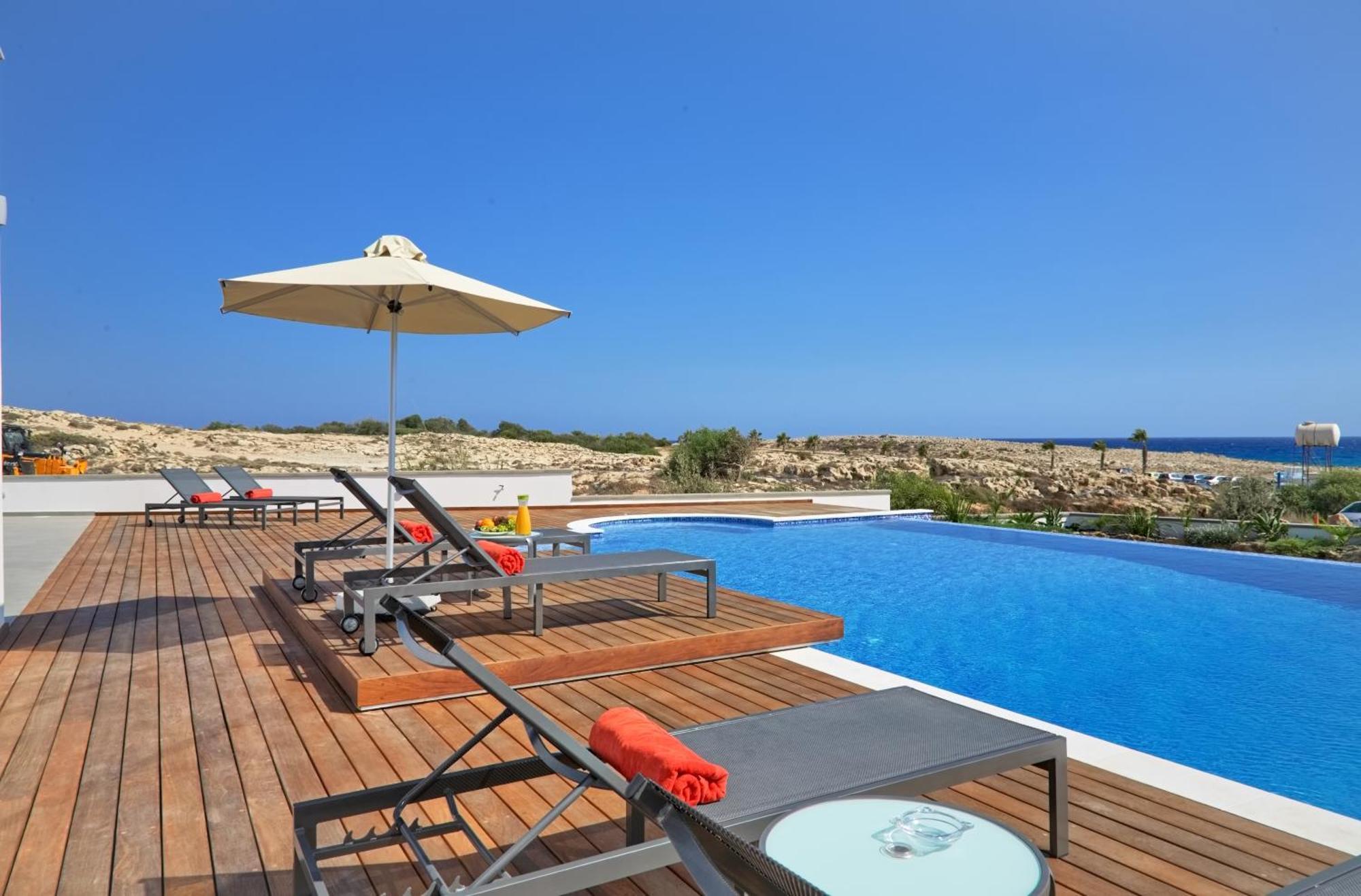 Beachfront Luxury Villa Idania Ayia Napa Eksteriør billede