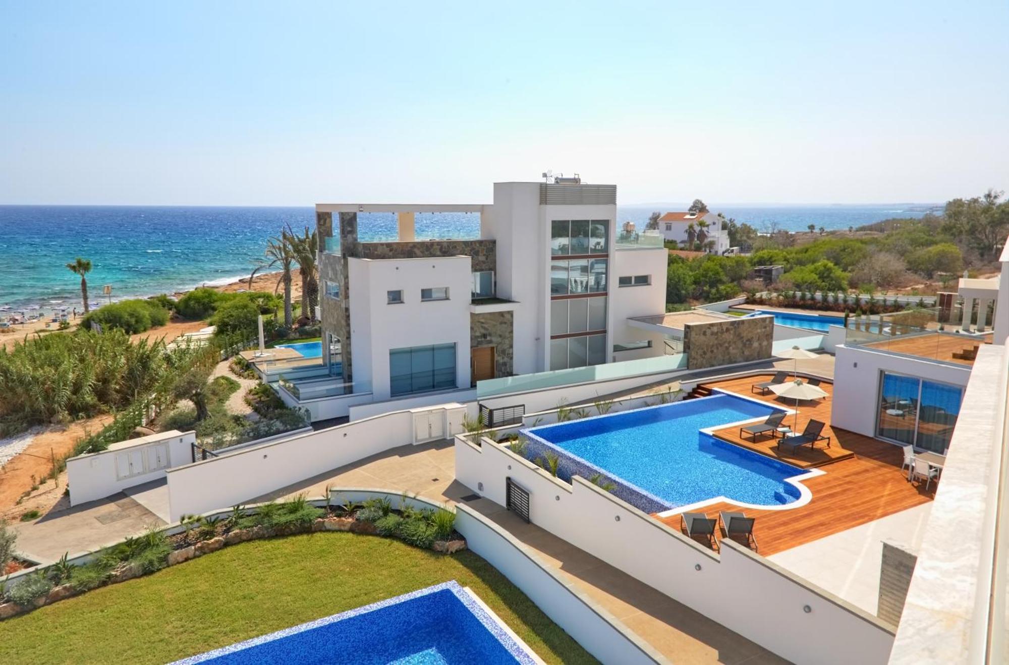 Beachfront Luxury Villa Idania Ayia Napa Eksteriør billede