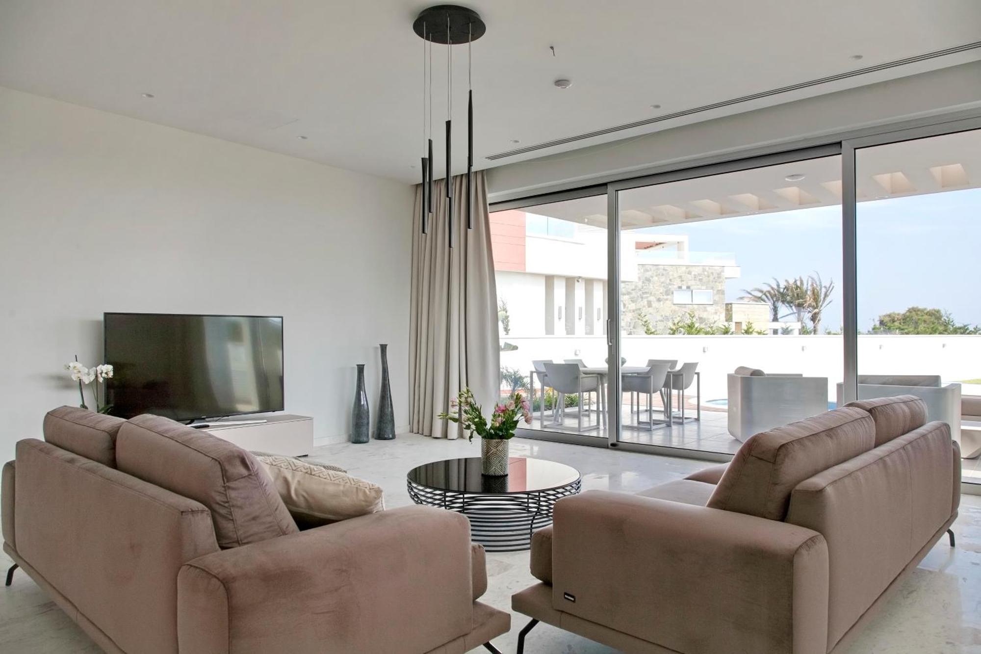 Beachfront Luxury Villa Idania Ayia Napa Eksteriør billede