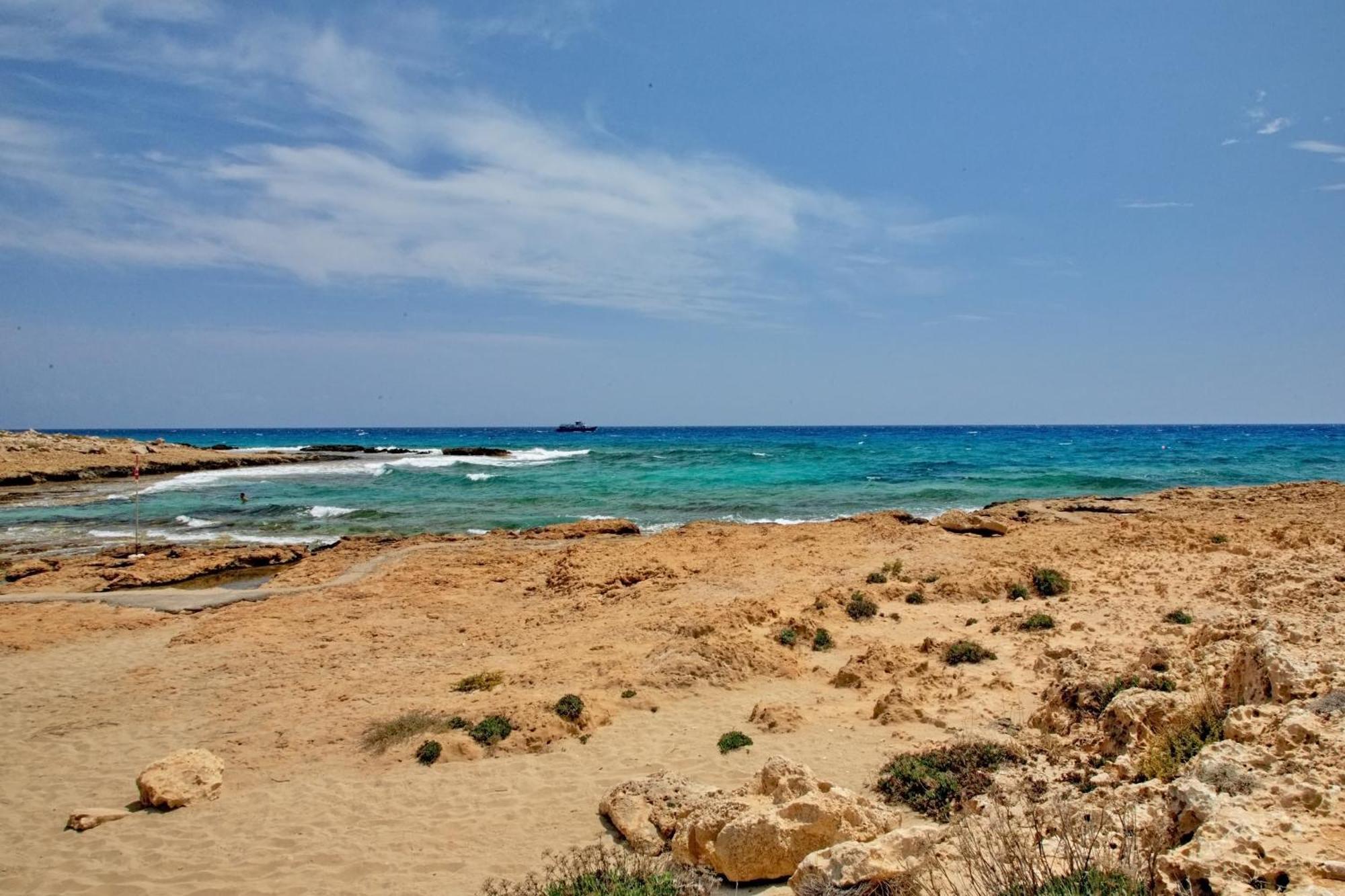 Beachfront Luxury Villa Idania Ayia Napa Eksteriør billede