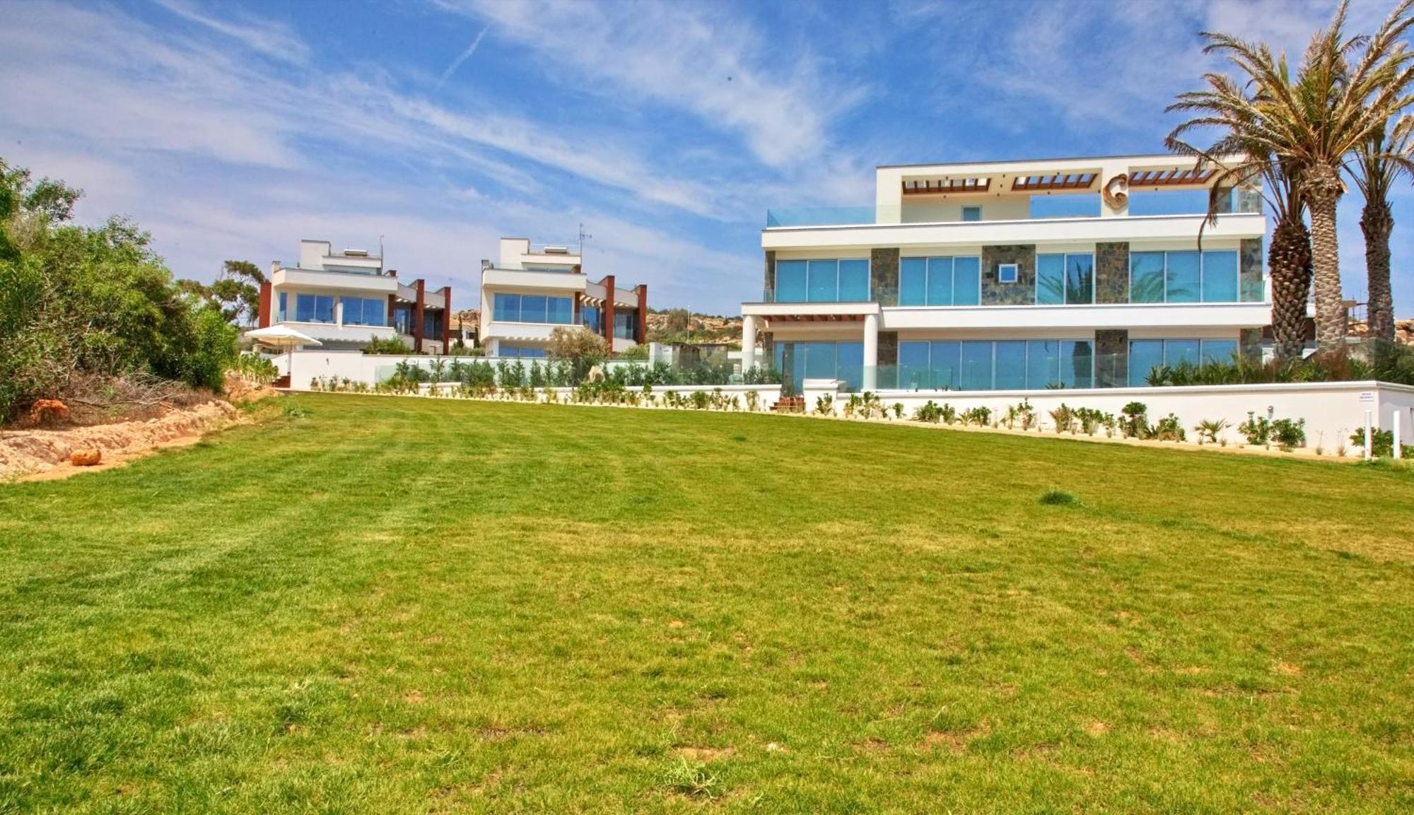 Beachfront Luxury Villa Idania Ayia Napa Eksteriør billede