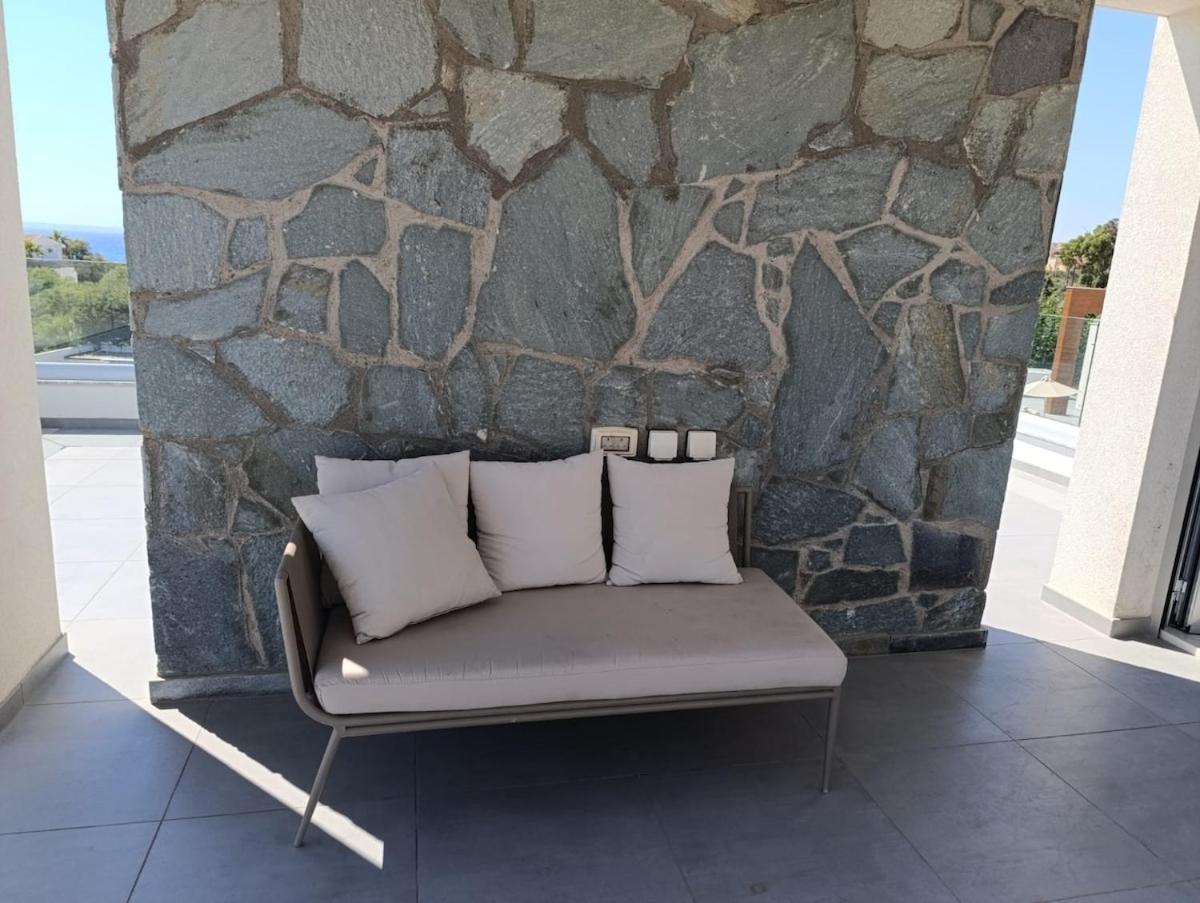 Beachfront Luxury Villa Idania Ayia Napa Eksteriør billede