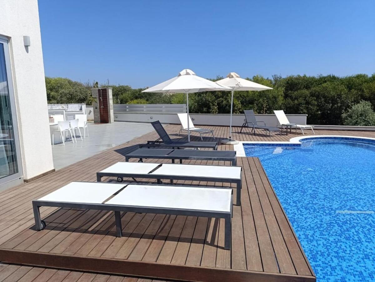 Beachfront Luxury Villa Idania Ayia Napa Eksteriør billede