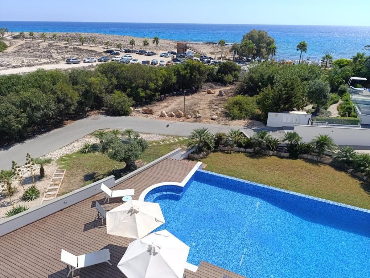 Beachfront Luxury Villa Idania Ayia Napa Eksteriør billede