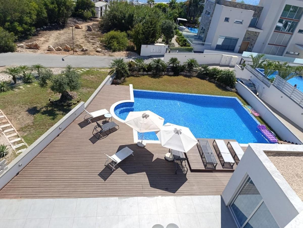 Beachfront Luxury Villa Idania Ayia Napa Eksteriør billede